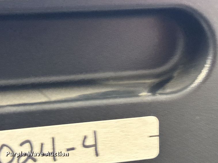 image for item NN9685 (13) HP monitors