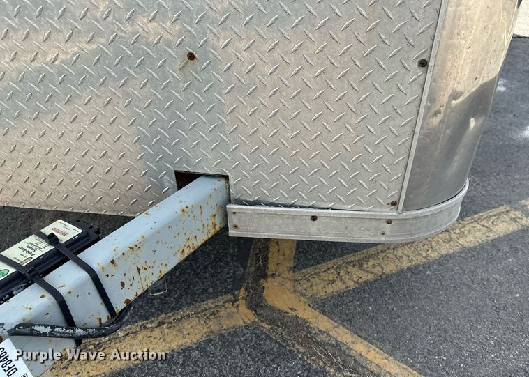 image for item DF8463 2004 Pace American enclosed cargo trailer