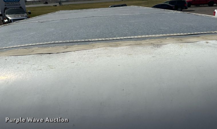 image for item DF8463 2004 Pace American enclosed cargo trailer