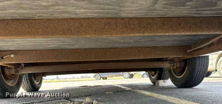 image for item DF8463 2004 Pace American enclosed cargo trailer