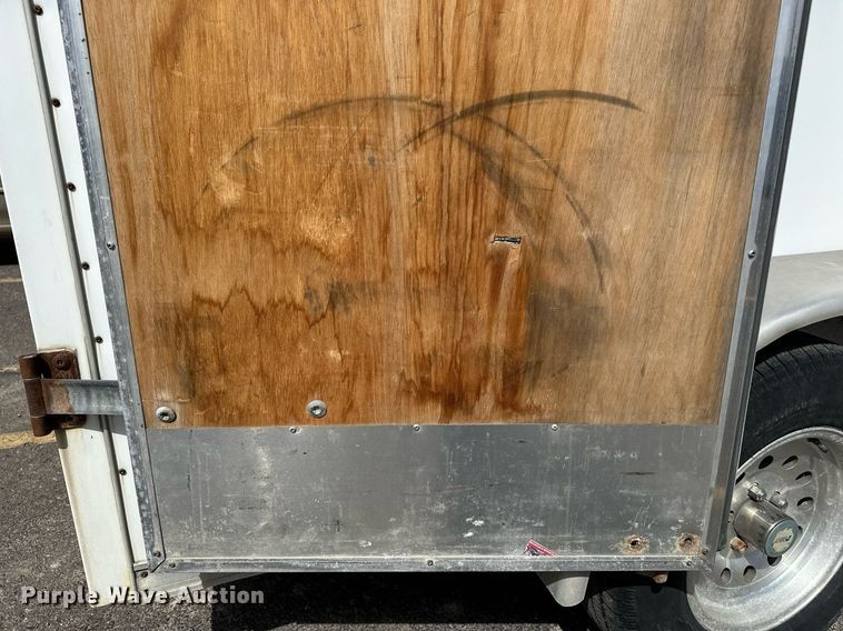 image for item DF8463 2004 Pace American enclosed cargo trailer