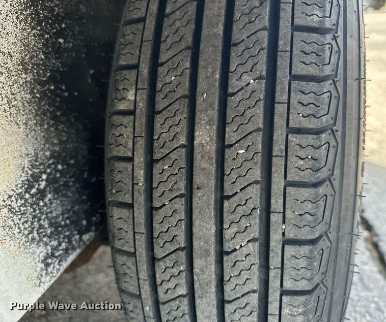 image for item DF8463 2004 Pace American enclosed cargo trailer