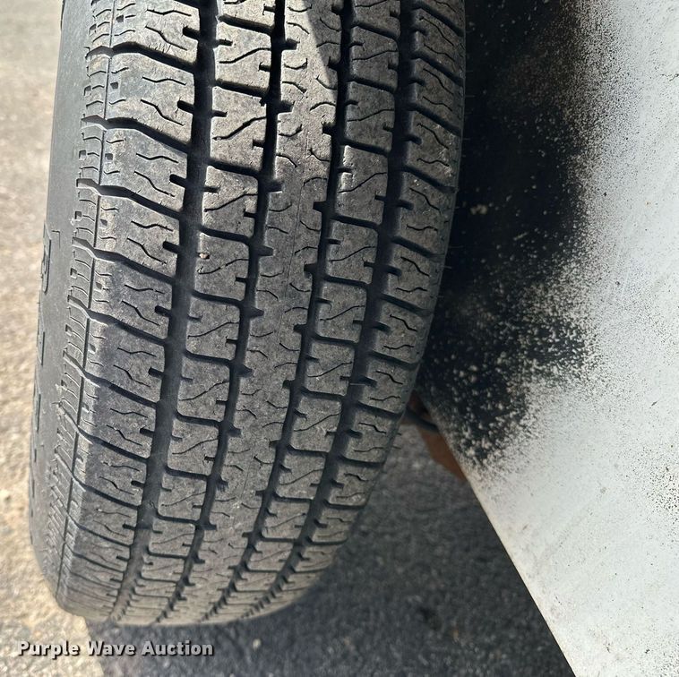 image for item DF8463 2004 Pace American enclosed cargo trailer