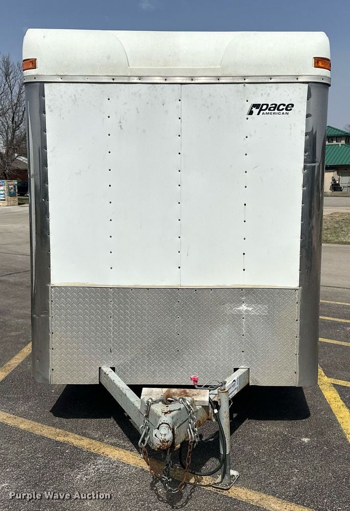 image for item DF8464 2000 Pace American enclosed cargo trailer