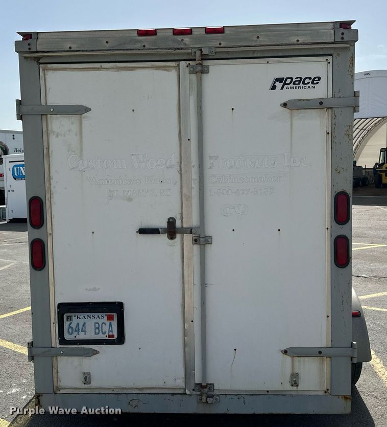 image for item DF8464 2000 Pace American enclosed cargo trailer