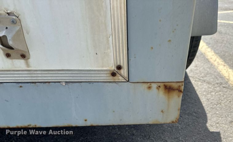 image for item DF8464 2000 Pace American enclosed cargo trailer