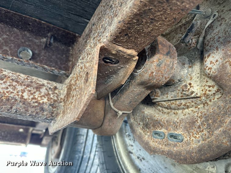 image for item DF8464 2000 Pace American enclosed cargo trailer