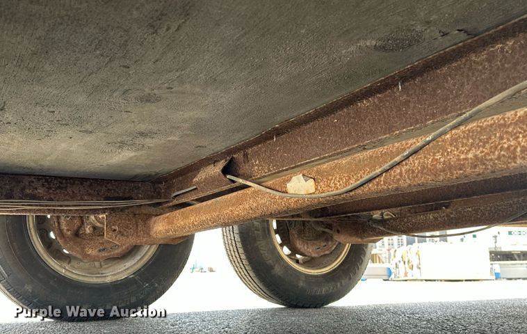 image for item DF8464 2000 Pace American enclosed cargo trailer