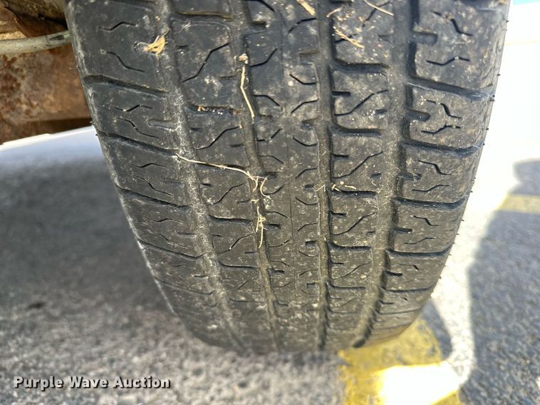 image for item DF8464 2000 Pace American enclosed cargo trailer