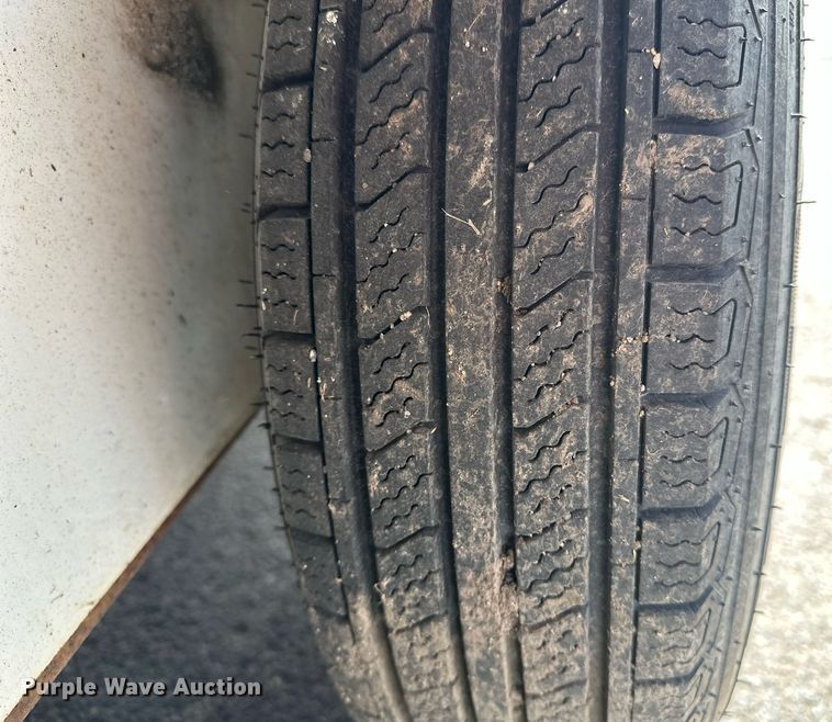 image for item DF8464 2000 Pace American enclosed cargo trailer