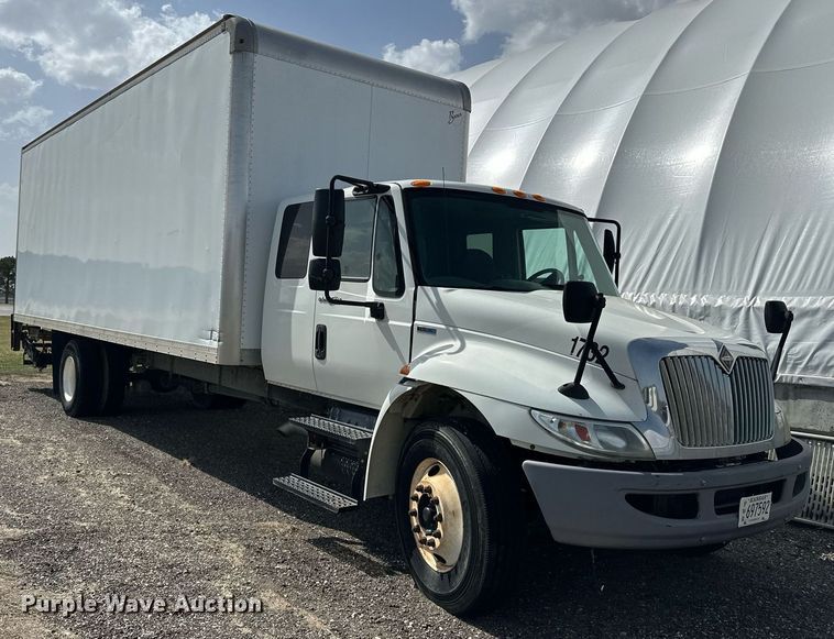 image for item DF8465 2012 International DuraStar 4300 box truck