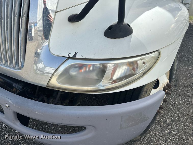 image for item DF8465 2012 International DuraStar 4300 box truck