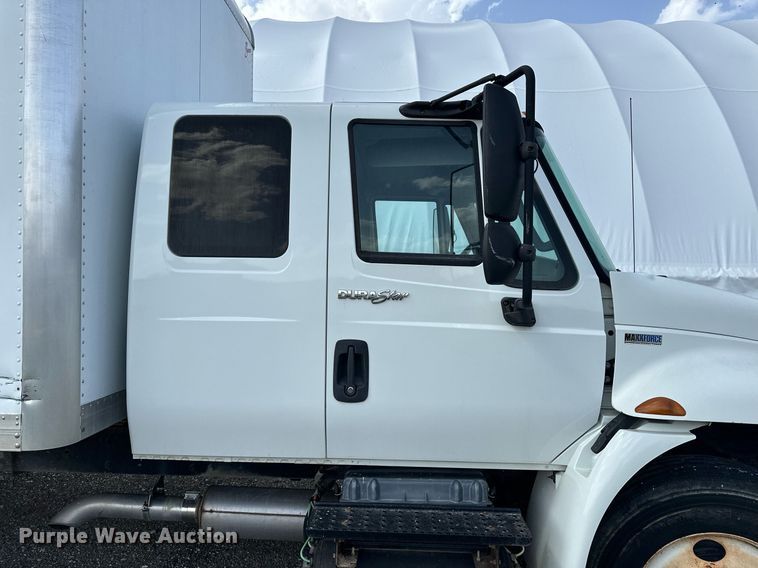 image for item DF8465 2012 International DuraStar 4300 box truck
