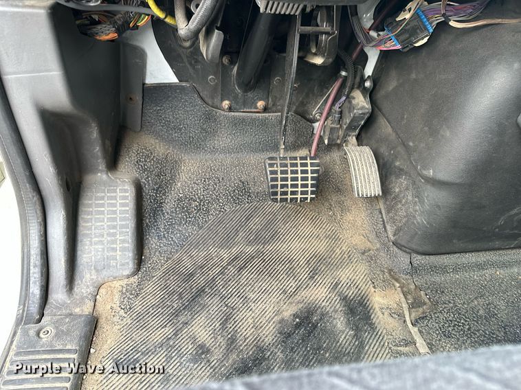 image for item DF8465 2012 International DuraStar 4300 box truck