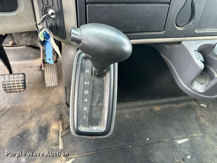 image for item DF8465 2012 International DuraStar 4300 box truck