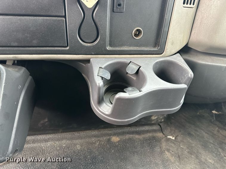 image for item DF8465 2012 International DuraStar 4300 box truck