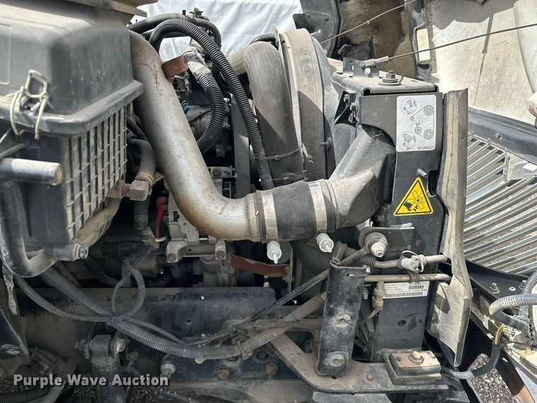 image for item DF8465 2012 International DuraStar 4300 box truck