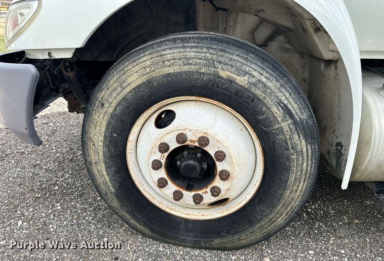 image for item DF8465 2012 International DuraStar 4300 box truck