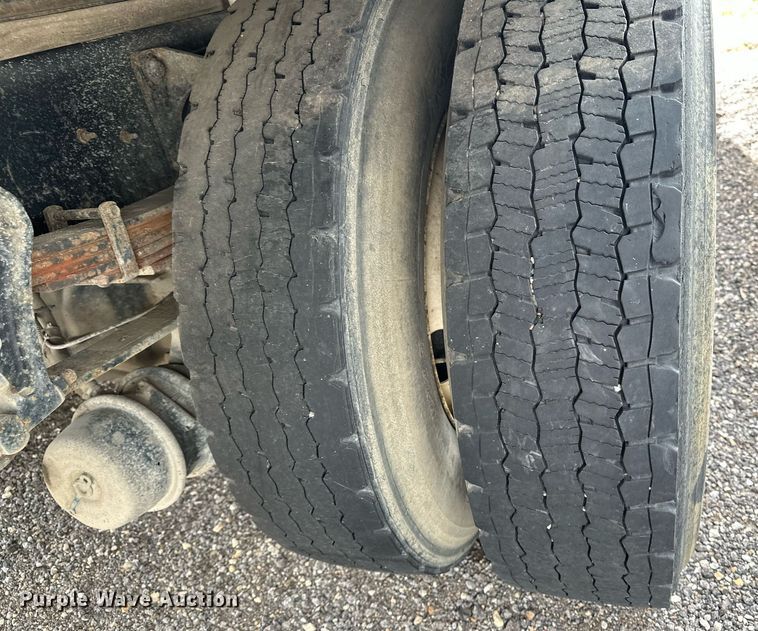 image for item DF8465 2012 International DuraStar 4300 box truck