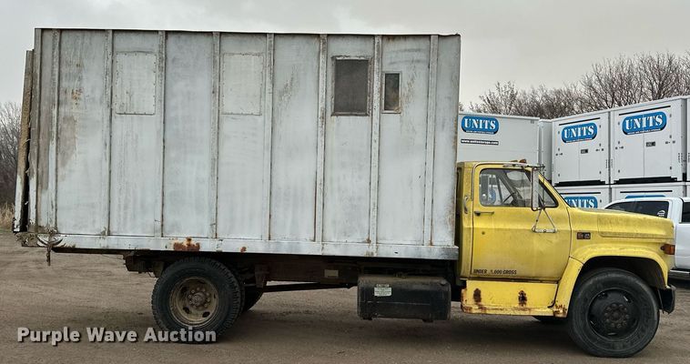 image for item DF8466 1982 GMC 7000 chipper truck