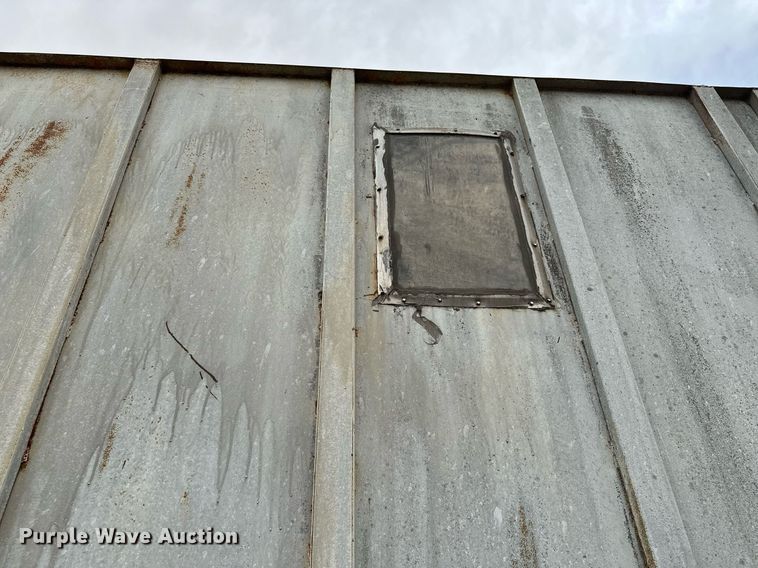 image for item DF8466 1982 GMC 7000 chipper truck