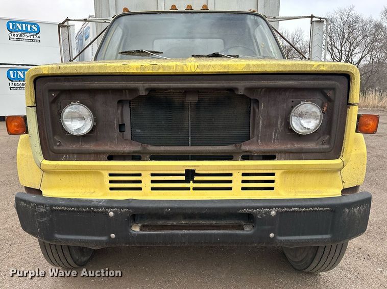 image for item DF8466 1982 GMC 7000 chipper truck