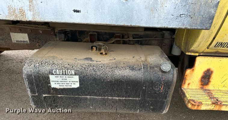 image for item DF8466 1982 GMC 7000 chipper truck