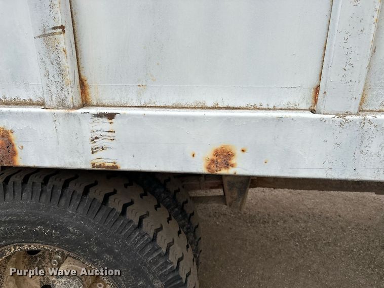 image for item DF8466 1982 GMC 7000 chipper truck