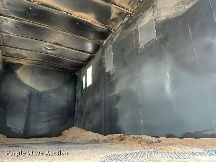 image for item DF8466 1982 GMC 7000 chipper truck