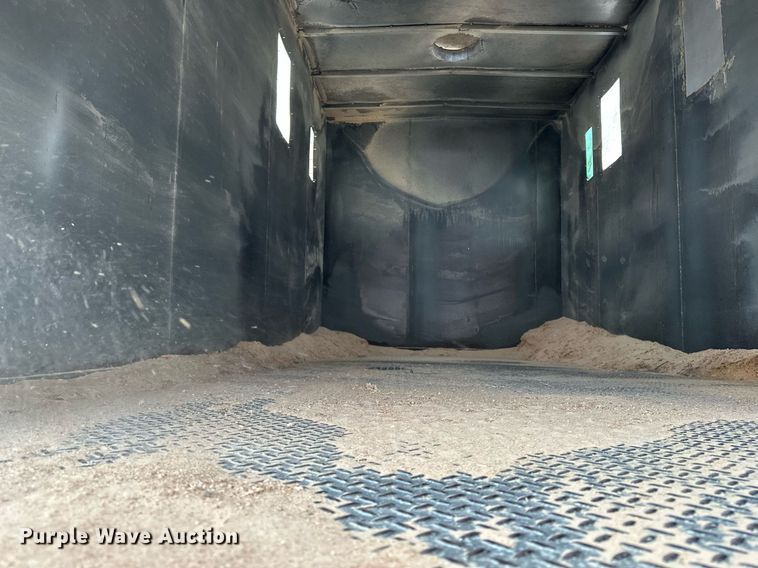 image for item DF8466 1982 GMC 7000 chipper truck