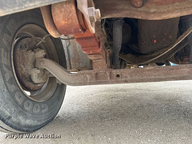 image for item DF8466 1982 GMC 7000 chipper truck