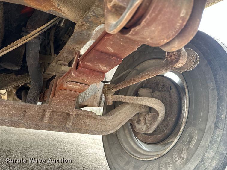 image for item DF8466 1982 GMC 7000 chipper truck