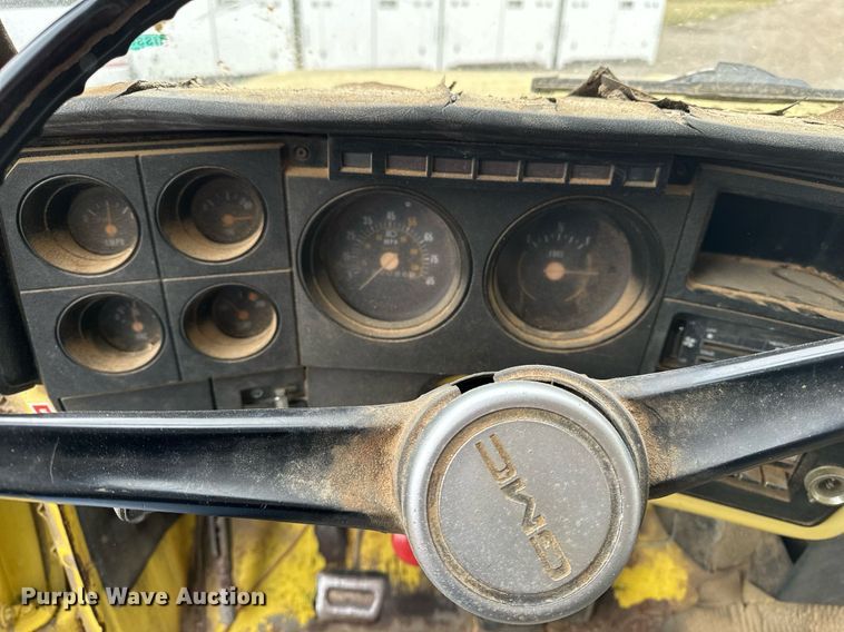 image for item DF8466 1982 GMC 7000 chipper truck