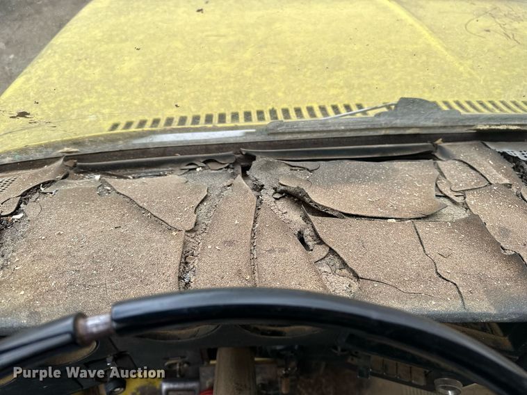 image for item DF8466 1982 GMC 7000 chipper truck