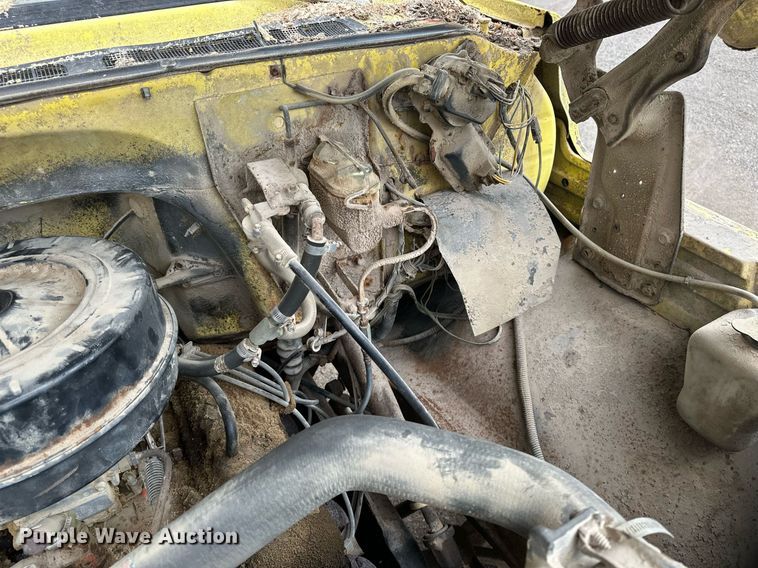 image for item DF8466 1982 GMC 7000 chipper truck