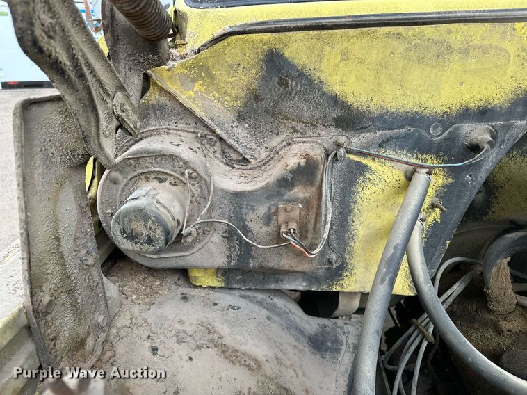 image for item DF8466 1982 GMC 7000 chipper truck