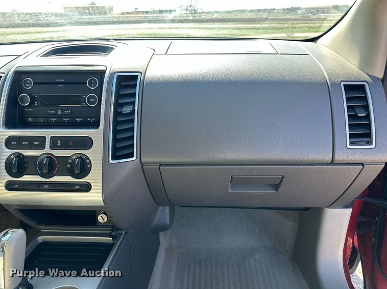 image for item DF8469 2008 Ford Edge SUV