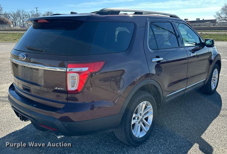 image for item DF8470 2011 Ford Explorer SUV