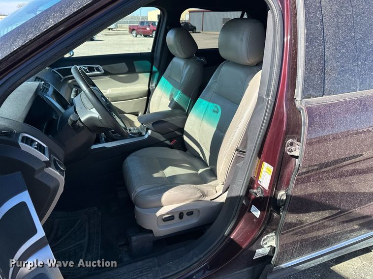 image for item DF8470 2011 Ford Explorer SUV