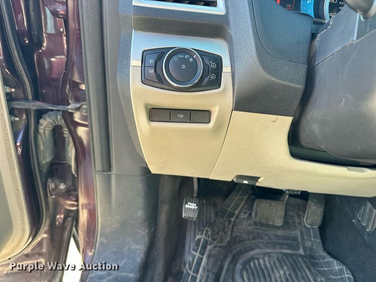 image for item DF8470 2011 Ford Explorer SUV