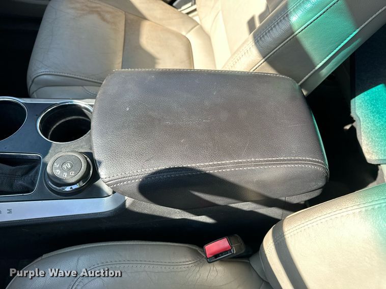 image for item DF8470 2011 Ford Explorer SUV