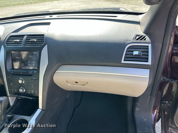 image for item DF8470 2011 Ford Explorer SUV