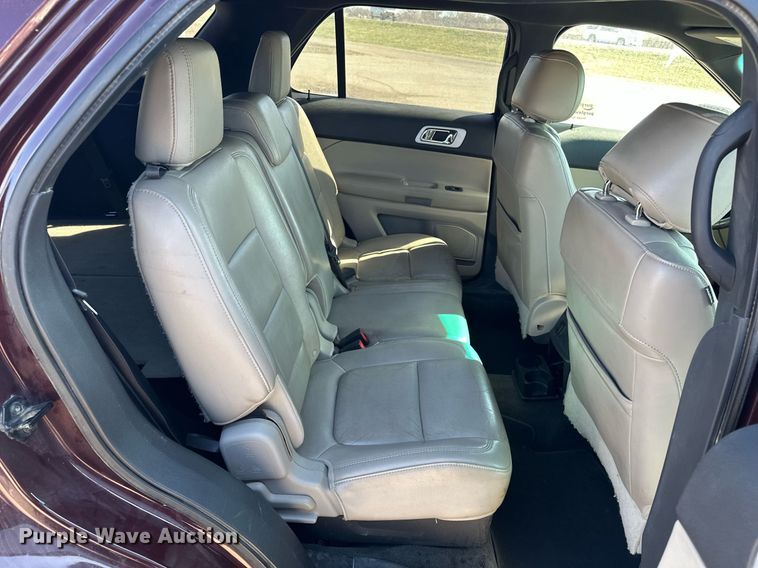 image for item DF8470 2011 Ford Explorer SUV