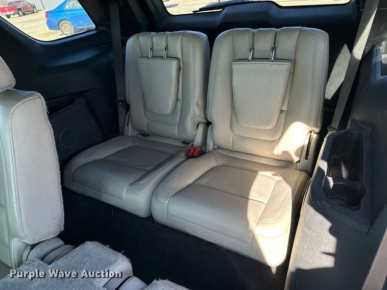 image for item DF8470 2011 Ford Explorer SUV