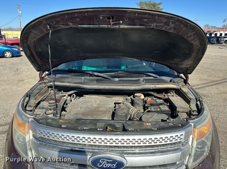 image for item DF8470 2011 Ford Explorer SUV