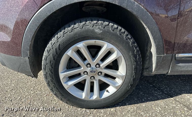 image for item DF8470 2011 Ford Explorer SUV