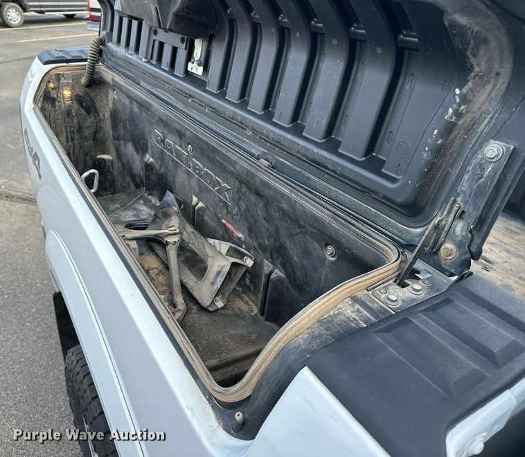 image for item DF8473 2018 Dodge Ram 1500 Crew Cab pickup truck