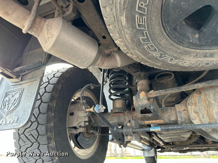 image for item DF8473 2018 Dodge Ram 1500 Crew Cab pickup truck