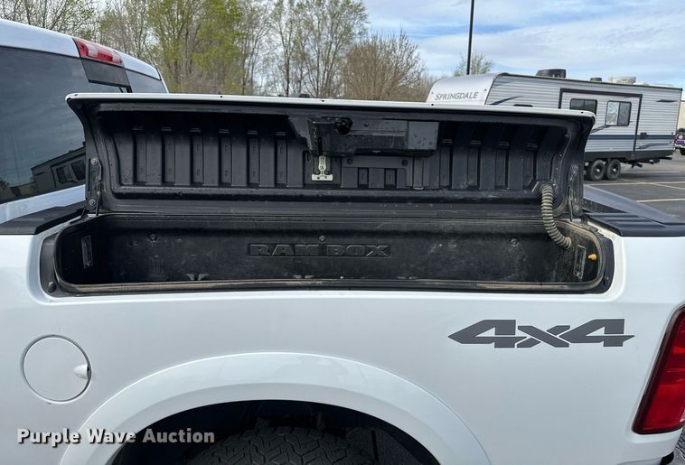 image for item DF8473 2018 Dodge Ram 1500 Crew Cab pickup truck