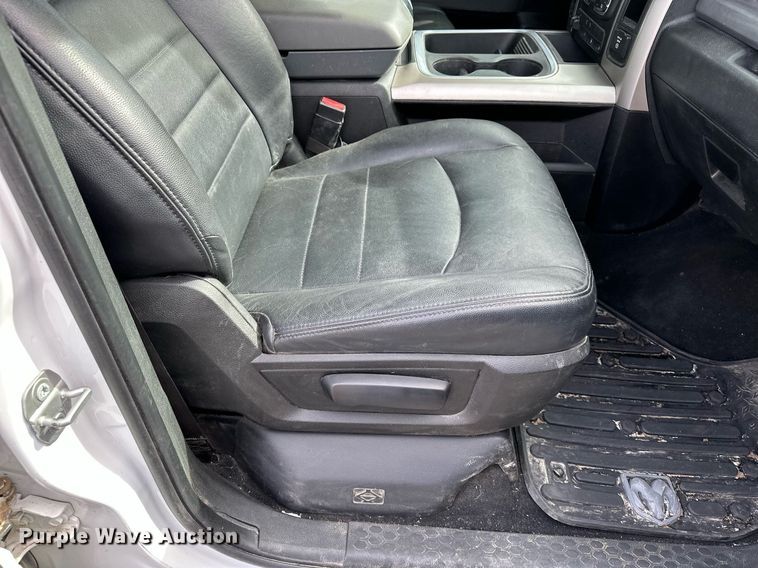 image for item DF8473 2018 Dodge Ram 1500 Crew Cab pickup truck